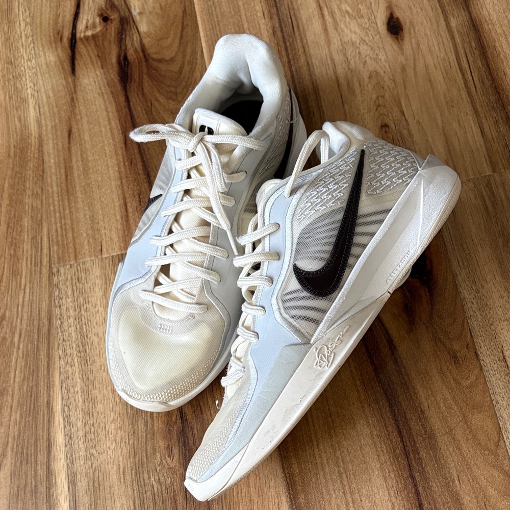 Nike Sabrina Basketball shoes